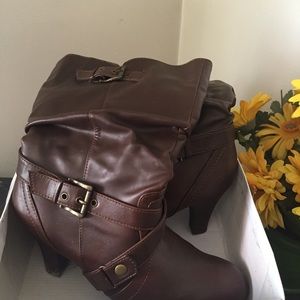 Ladies wide calf boots